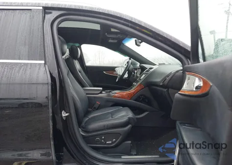 2019 Lincoln Nautilus Reserve from USA, damaged, VIN 2LMPJ8LPXKBL56167